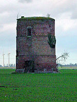 Vieux Moulin d'Oisemont , en Decembre 2007(Somme(80)-france) edited.JPG