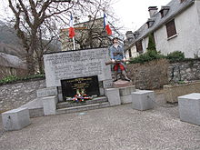 Monument aux morts de Saint-Lary.JPG