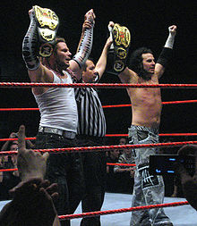 The Hardy Boyz : Jeff Hardy (à gauche) et Matt Hardy