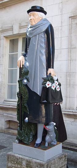 Sculpture représentant Marie Noël à Auxerre