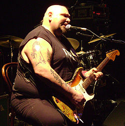 Popa Chubby Treibhaus Innsbruck 2009.JPG