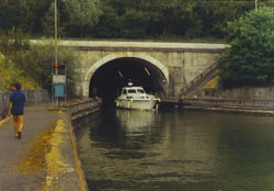 TunnelRuyaulcourt.jpg