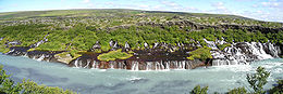 Vue panoramique des chutes.