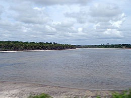 Le rio Jaguaribe près de la ville d'Aracati dans l'État du Ceará.