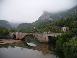 Pont ferroviaire sur la Prača à Ustiprača