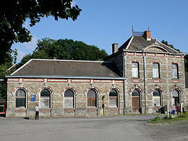 L'ancien bâtiment voyageurs inscrit au patrimoine de Wallonie.