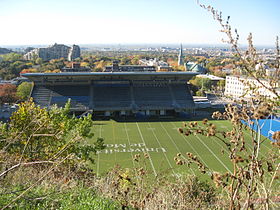 Centre d’éducation physique et des sports de l’Université de Montréal.