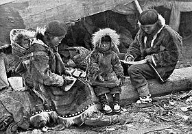 Eskimo Family NGM-v31-p564-2.jpg