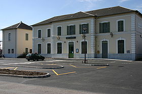 Gare de Malesherbes IMG 1846.JPG