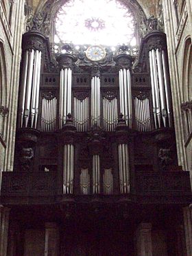 Grand orgue de la cathédrale.JPG