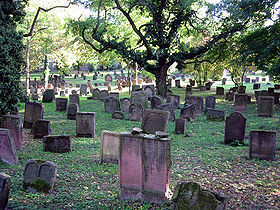Jewish cemetery Worms.jpg