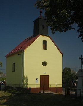 Laksarska nova ves chapel.jpg