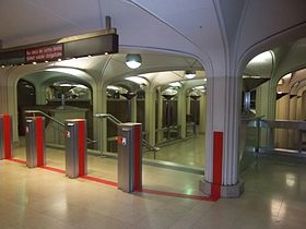Mairie de Lille métro.JPG