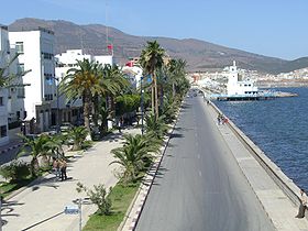 Front de mer de Nador en 2007.
