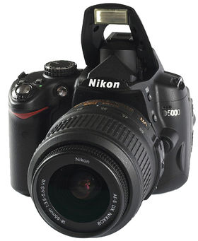Image illustrative de l'article Nikon D5000