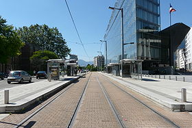 Palais de Justice (tramway de Grenoble).JPG