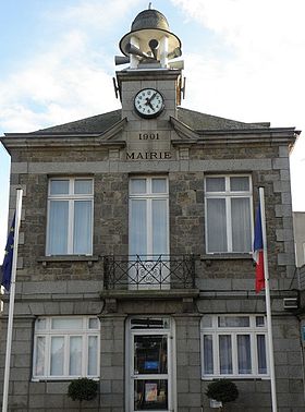 Mairie de Pleurtuit.