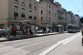 Saint-Bruno (tramway de Grenoble).JPG