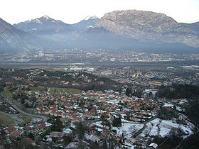 La commune vue de la Route de Villard-de-Lans.