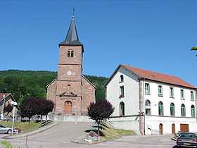 L'église Saint-Claude et la mairie