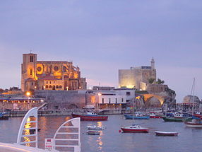 Castro Urdiales night.jpg