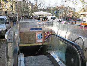 Entrée Station Métro Sainte-Anne Rennes.jpg