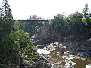 Gorges et pont à Grand-Sault