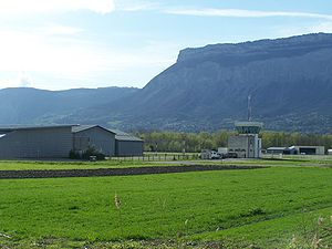 Aérodrome de Grenoble - le Versoud.JPG