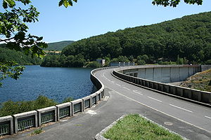 Nages barrage Laouzas.JPG