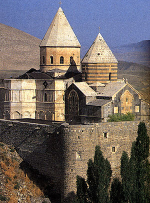 Vue du monastère Saint-Thaddée.