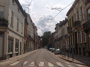 La rue Goossens en direction de la place Pogge