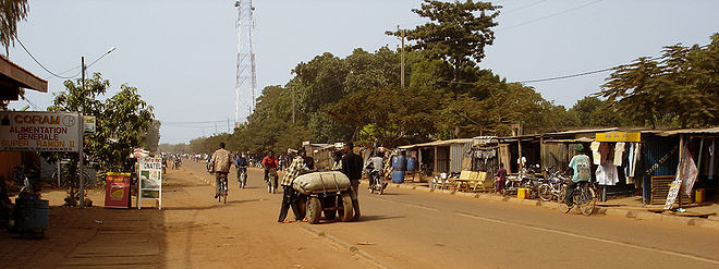 carriole rue de Koudougou