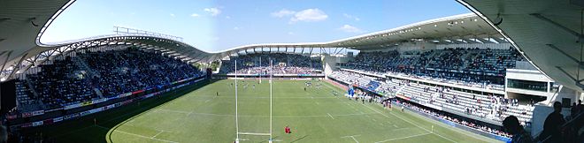 Vue panoramique du stade depuis une des tribunes.
