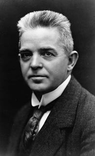 Carl Nielsen en 1910.