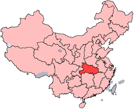 Carte indiquant la localisation du Hubei (en rouge) à l'intérieur de la Chine