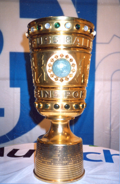 http://fr.academic.ru/pictures/frwiki/68/DFB_Pokal.jpg