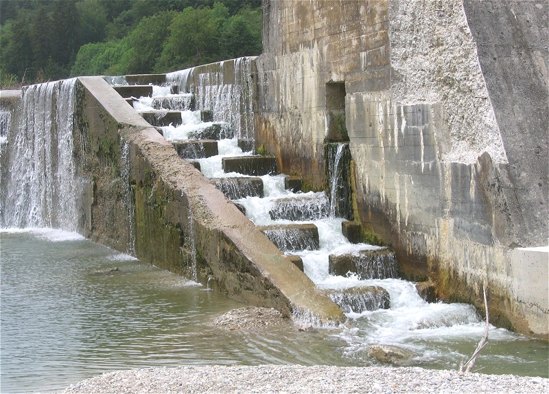 Fischtreppe_Isar_bei_Pullach.jpg