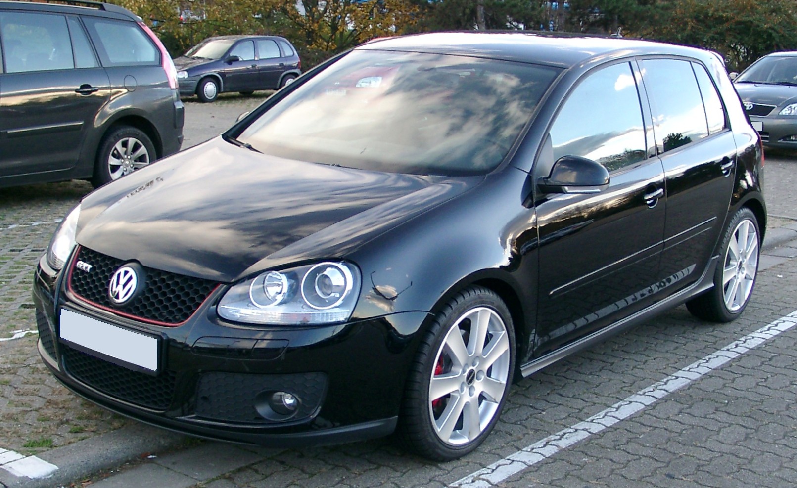 volkswagen golf 5 
