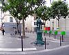 P1020773 Paris XX Rue d'Avron rue du Volga fontaine Wallace rwk.JPG