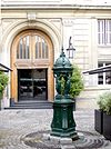P1020875 Paris VI Place Saint-Germain Fontaine Wallace rwk.JPG