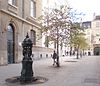 PB180187 Paris IV allée des justes fontaine wallace reduct.JPG
