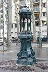 Wallace à colonnes rue Rémusat.jpg