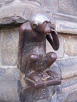 Le singe du grand’garde, un des symboles de la ville