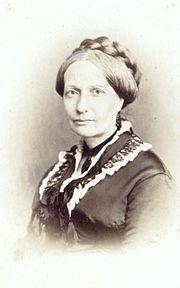 L’impératrice Thérèse-Christine du Brésil vers 1876.