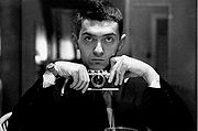 Autoportrait de Kubrick avec un Leica III (extrait du livre Drame et Ombres")