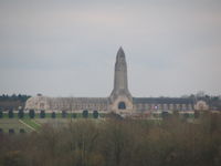 Ossuaire de Douaumont2.jpg