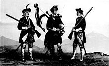planche noir et blanc représentant 3 soldats écossais du XVIIIe siècle
