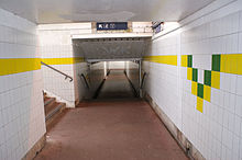 Le souterrain pour accéder aux quais et traverser la gare