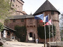 Haut-Koenigsbourg - Eingang.JPG