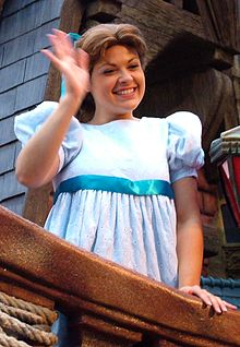 Wendy Darling dans la parade Disney's Once Upon A Dream.